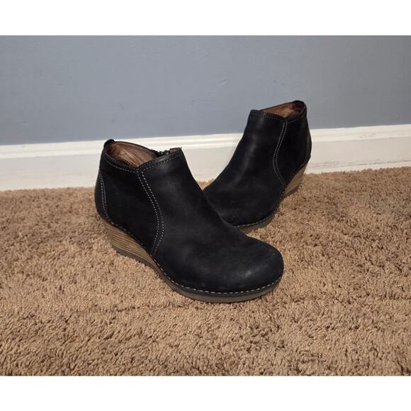Dansko susan wedge bootie ankle heeled comfort shoe black nubuck leather 37 - Picture 1 of 9